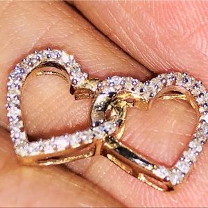 10k solid gold Real Diamond heart pendant w/chain